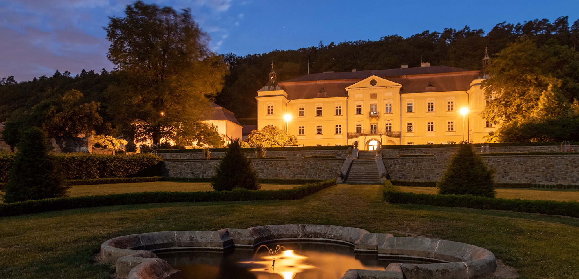 Dětský domov se školou, základní škola a školní jídelna, Veselíčko 1